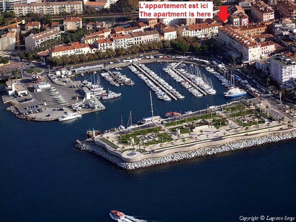 APPARTEMENT 2 NEUF sur le port à coté de la plage Saint-Raphaël Exterior foto